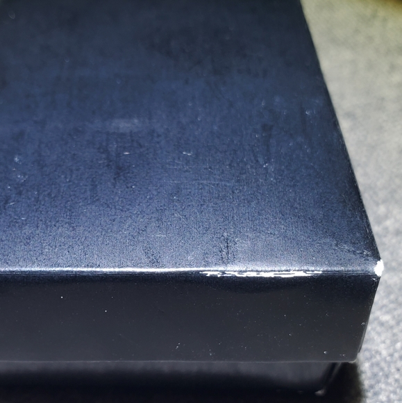 *NWOT* Vintage Avon Goldtone Circle Snake Chain Earrings - Picture 7 of 8